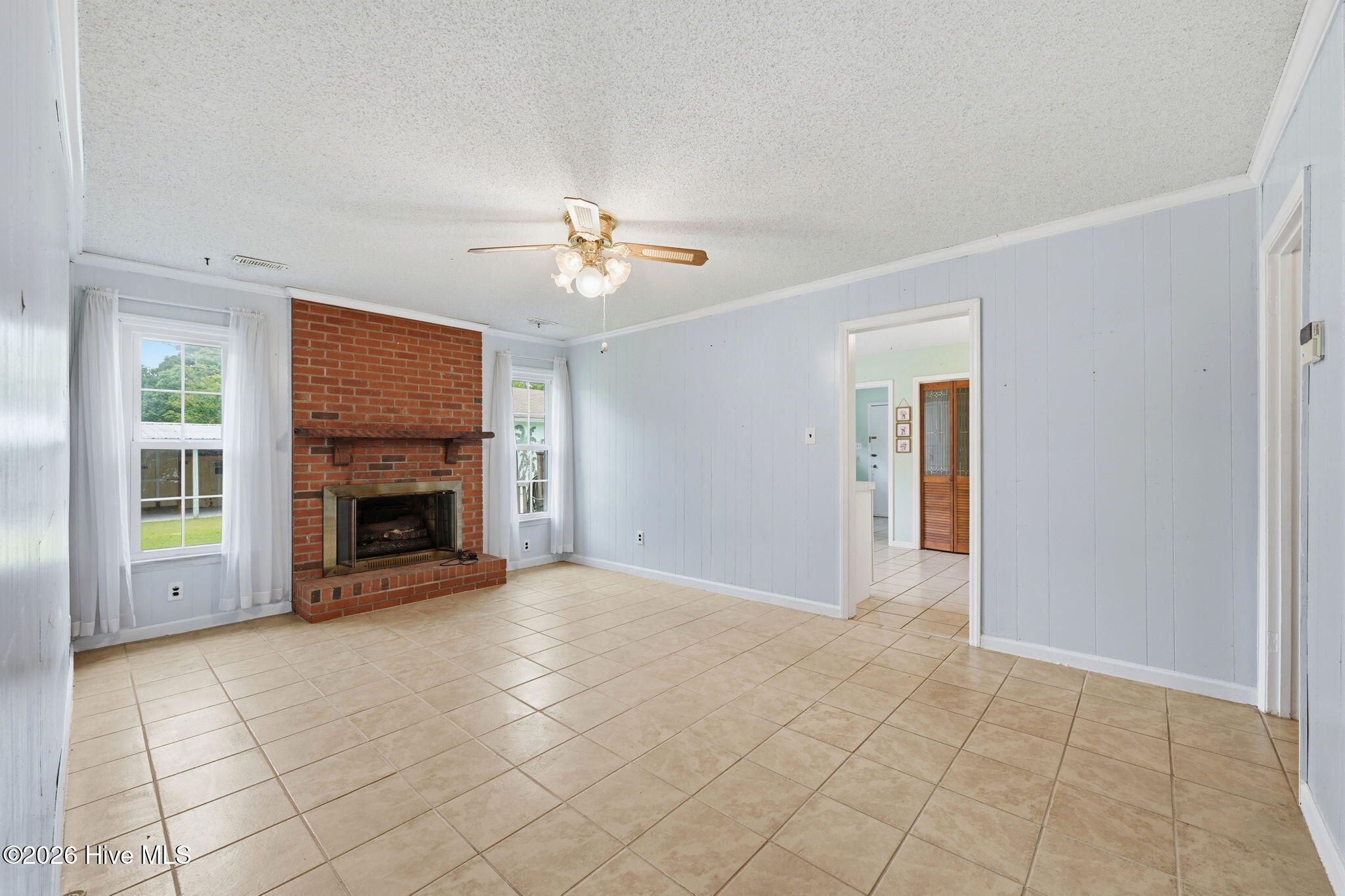 913 Colony Drive