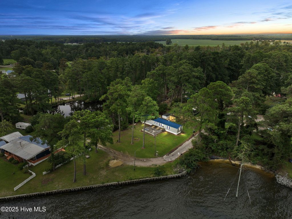 Photo of 148 Rhodes Drive, Columbia, NC 27925 (MLS # 100559313)