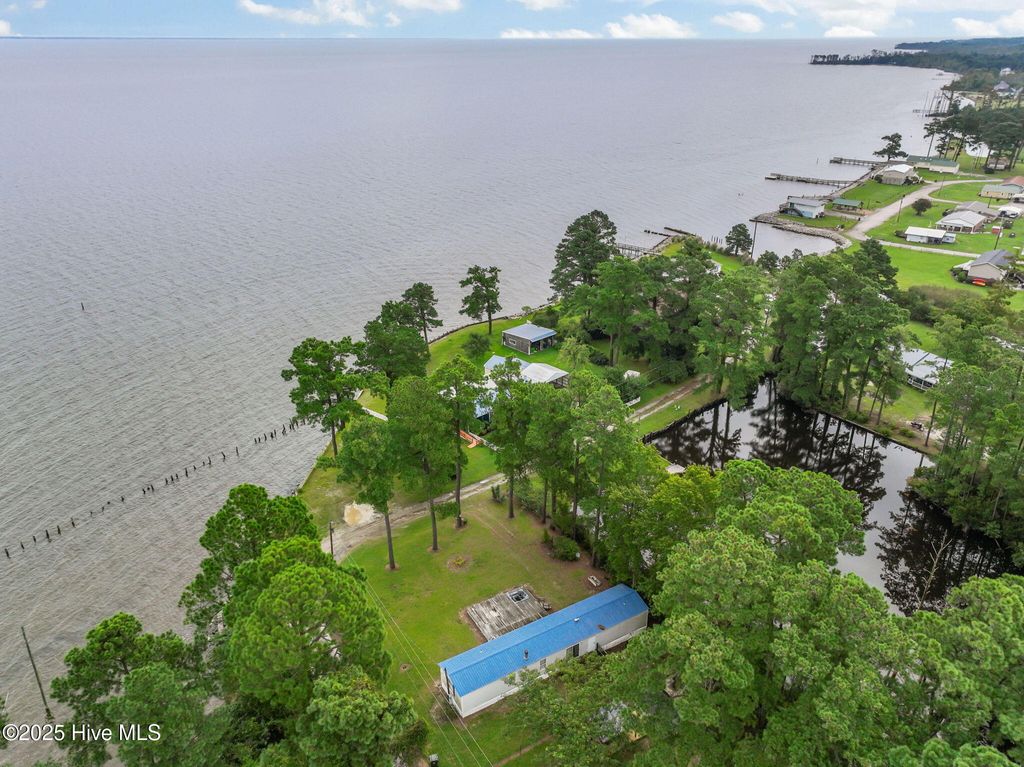 Photo of 148 Rhodes Drive, Columbia, NC 27925 (MLS # 100559313)