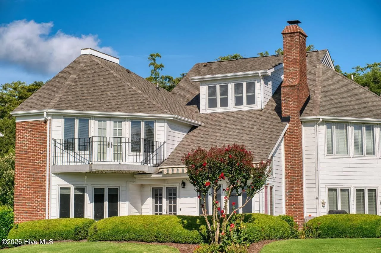 115 Country Club Drive