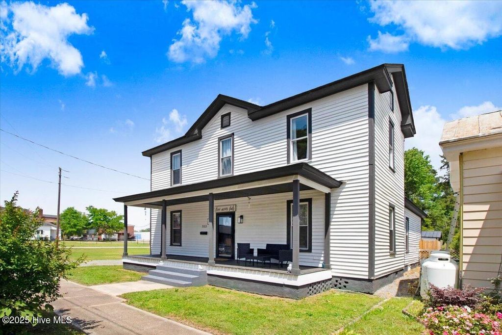 Photo of 313 Park Avenue, Goldsboro, NC 27530 (MLS # 100505613)