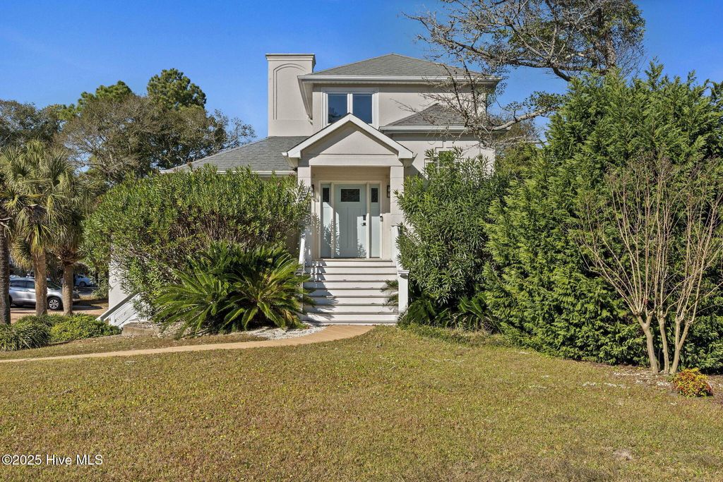 Photo of 7316 Archers Creek Drive, Emerald Isle, NC 28594 (MLS # 100542454)