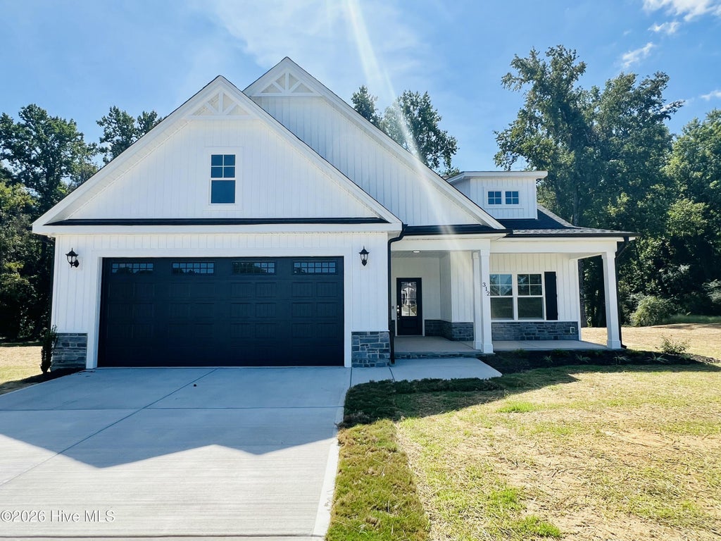 Photo of 312 Creeks Edge Drive, Pikeville, NC 27863 (MLS # 100587002)