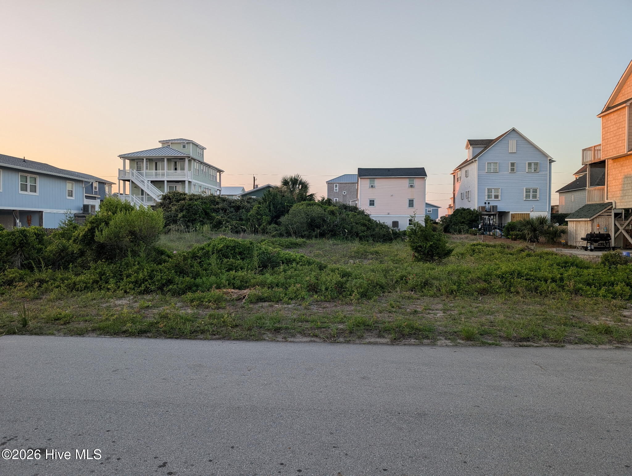 1110 N Topsail Drive N, Surf City, NC, 28445