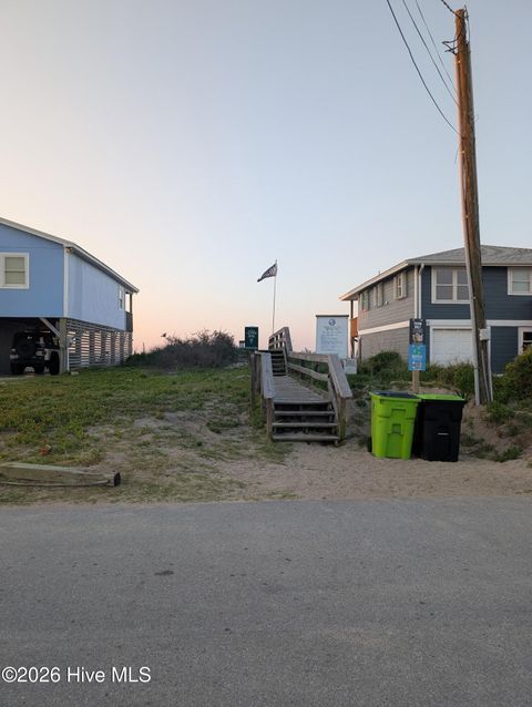 Tiny photo for 1110 N Topsail Drive N, Surf City, NC 28445 (MLS # 100587977)