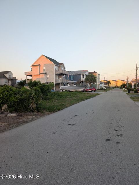 Tiny photo for 1110 N Topsail Drive N, Surf City, NC 28445 (MLS # 100587977)