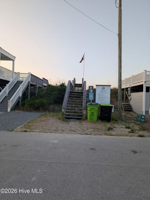 Tiny photo for 1110 N Topsail Drive N, Surf City, NC 28445 (MLS # 100587977)