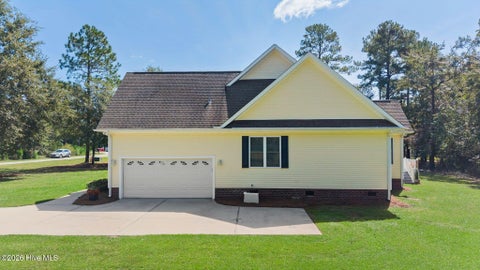 Tiny photo for 83 W Waverly Drive, Burgaw, NC 28425 (MLS # 100604711)