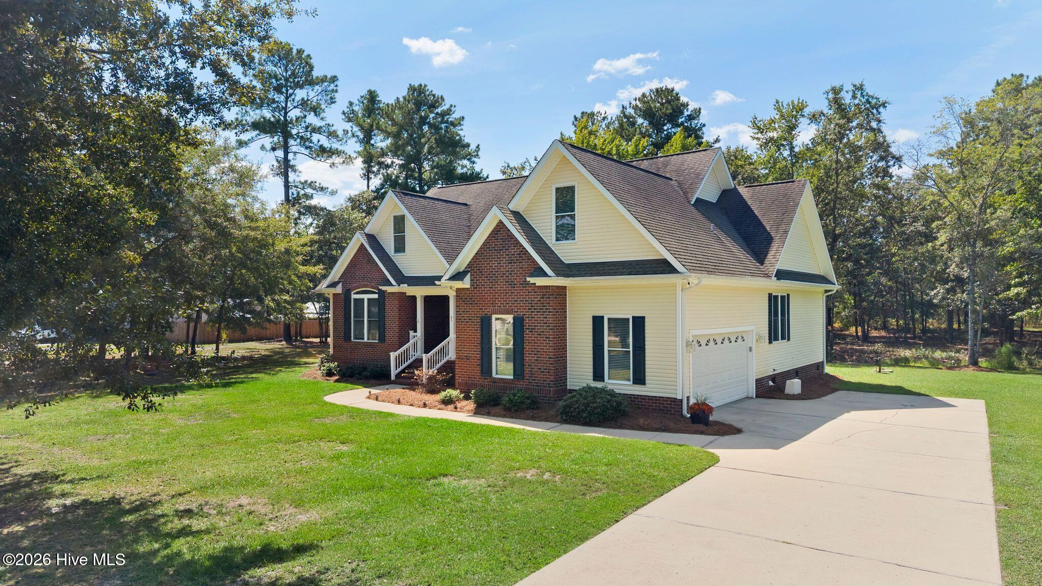 83 W Waverly Drive
