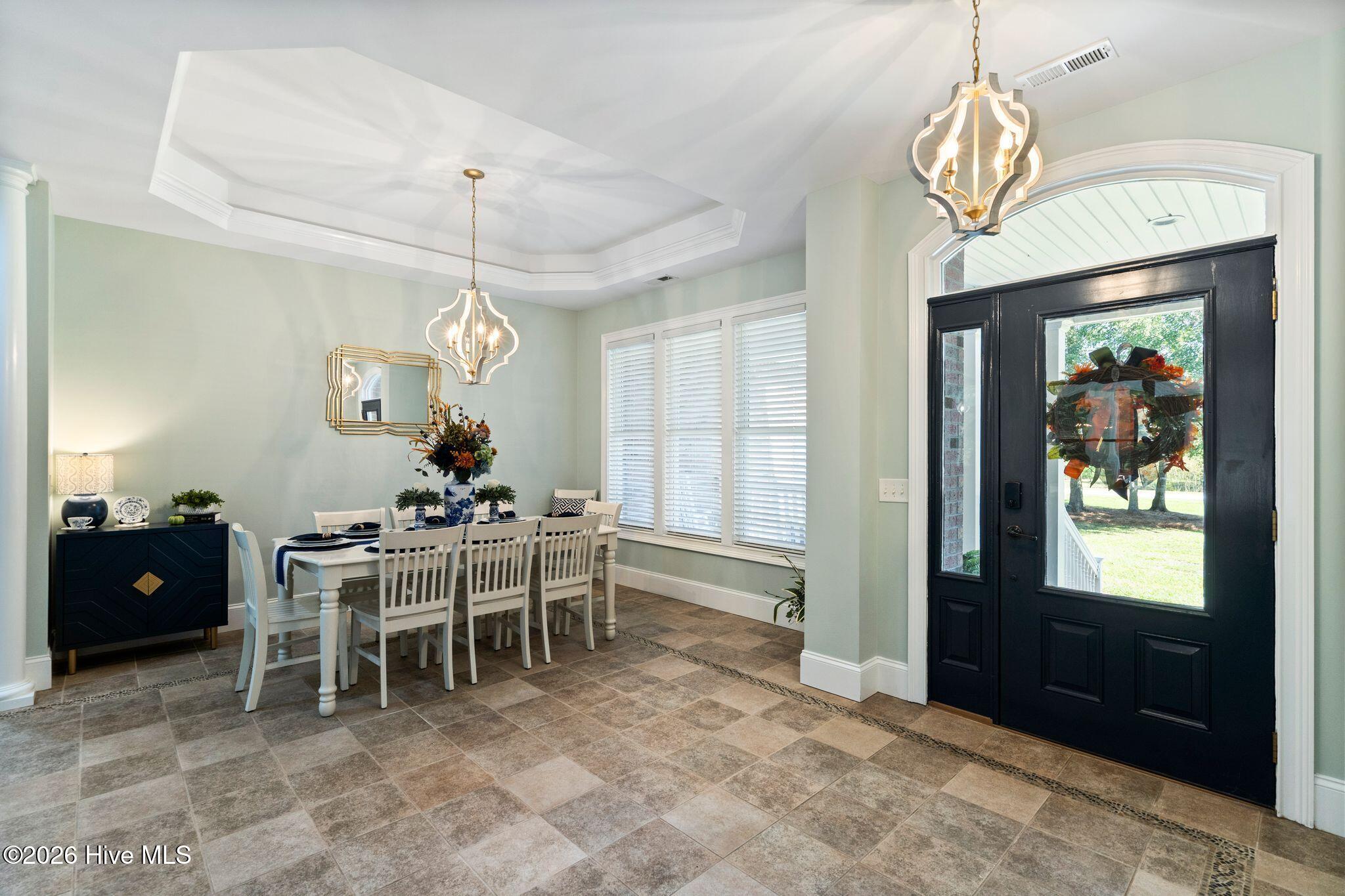 83 W Waverly Drive