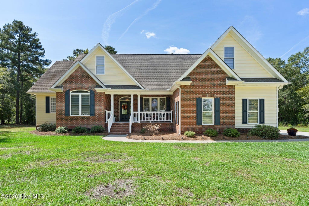 Photo of 83 W Waverly Drive, Burgaw, NC 28425 (MLS # 100604711)