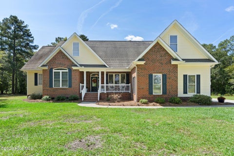 Photo of 83 W Waverly Drive, Burgaw, NC 28425 (MLS # 100604711)