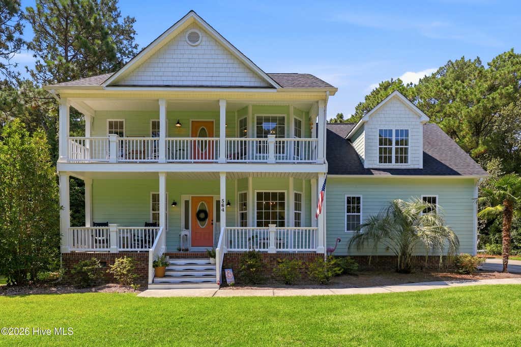 Photo of 564 Royal Tern Drive, Hampstead, NC 28443 (MLS # 100594634)