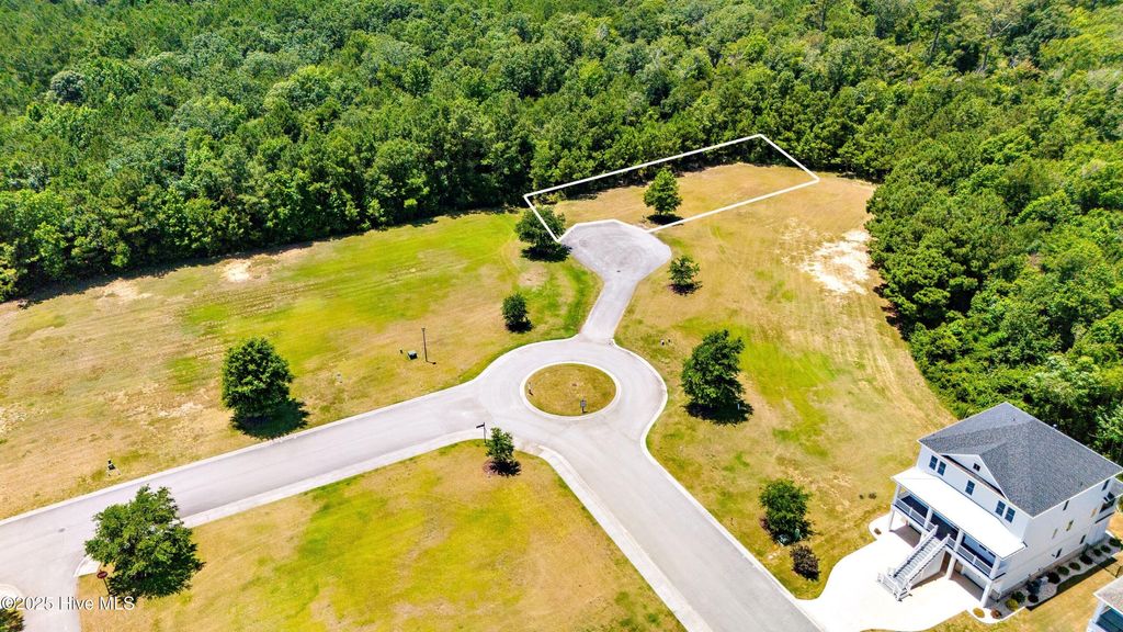 Photo of 230 Colleton Square, Newport, NC 28570 (MLS # 100517161)