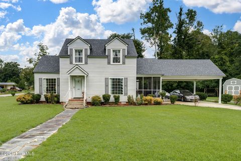 Homes For Sale - 403 E Hill Street<br/> Warsaw, NC 28398