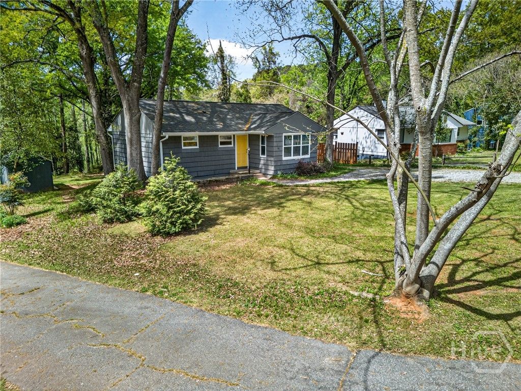 Photo of 170 Habersham Drive, Athens, GA 30606 (MLS # CL352705)