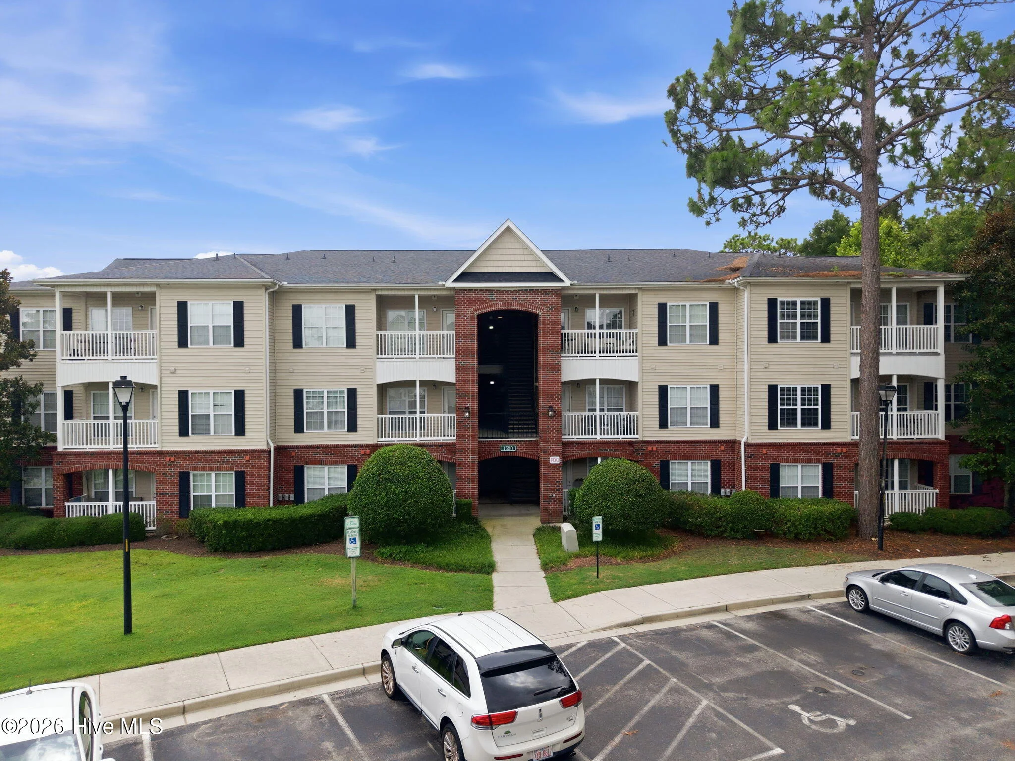 1500 Cadfel Court Unit 202