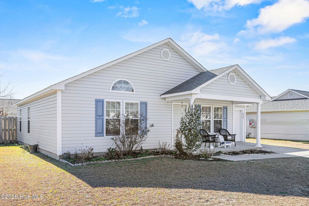 Photo of 636 Brewster Lane, Wilmington, NC 28412 (MLS # 100549886)
