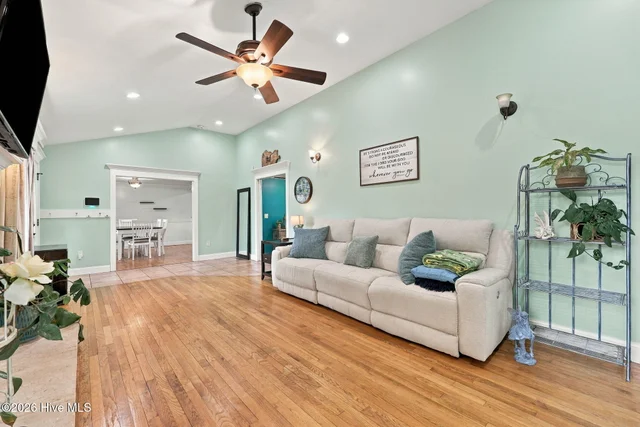 152 S Mills Road, photo 3 of 44