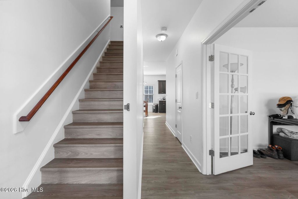 Photo of 101 Eagle River Court, Jacksonville, NC 28540 (MLS # 100548430)