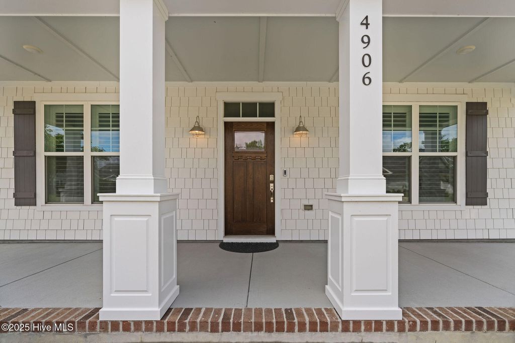 Photo of 4906 Glen Garden Circle, Leland, NC 28451 (MLS # 100523892)