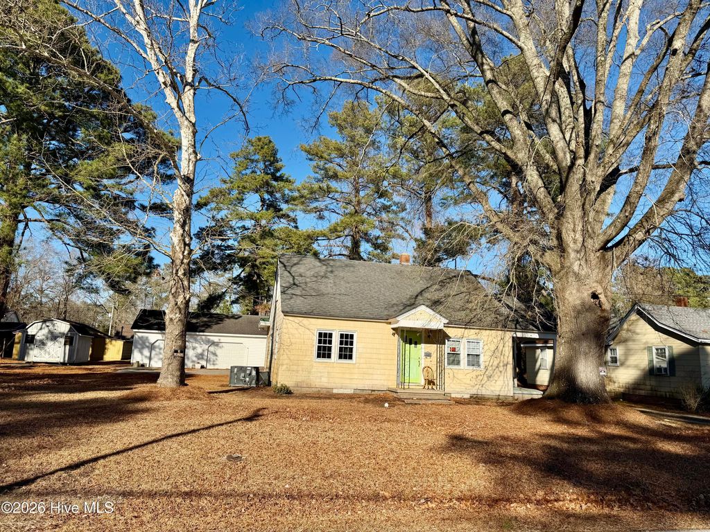 Photo of 211 West Avenue, Plymouth, NC 27962 (MLS # 100550464)
