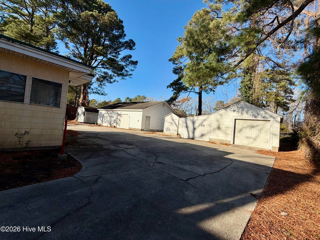 Photo of 211 West Avenue, Plymouth, NC 27962 (MLS # 100550464)