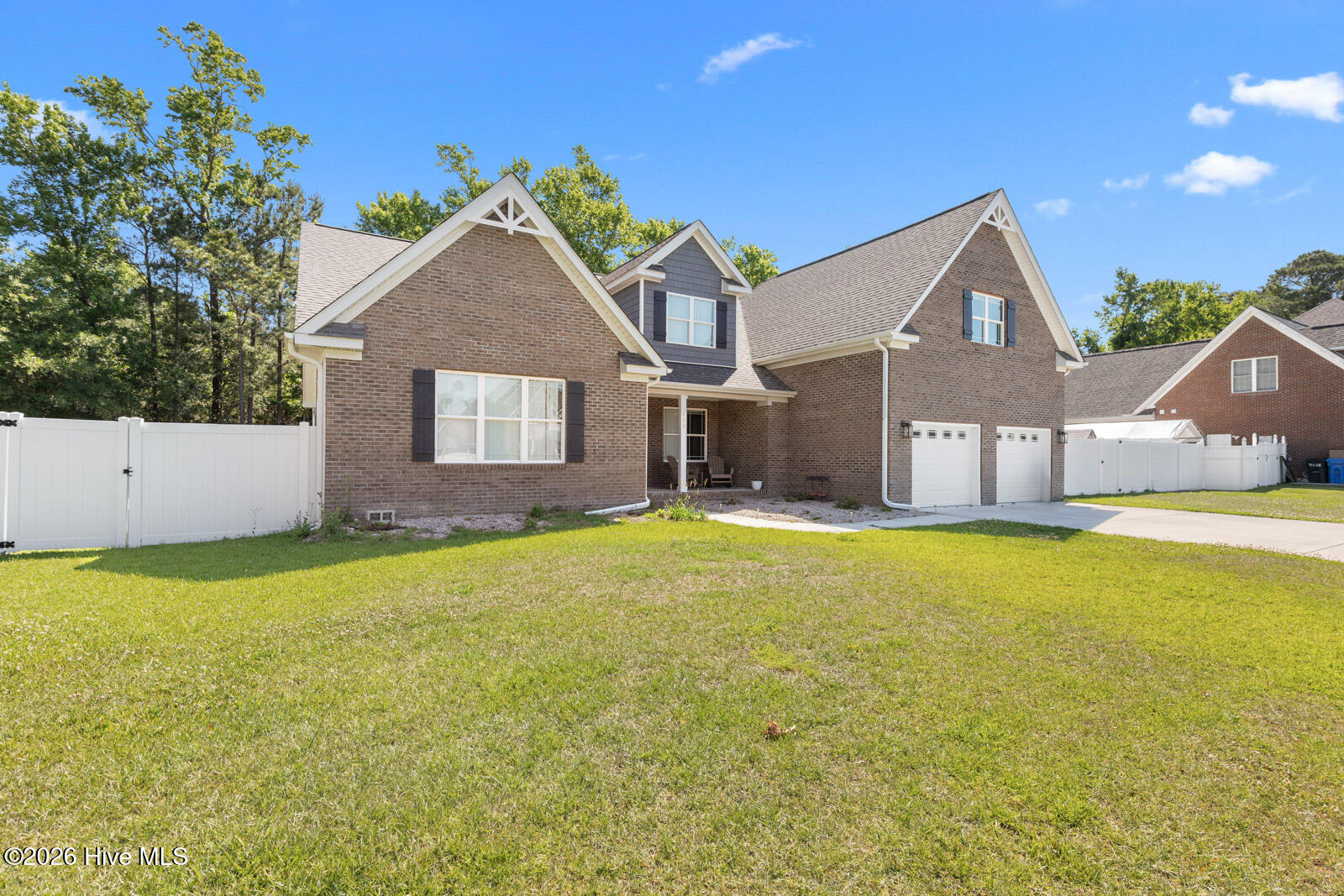 402 King Richard Court