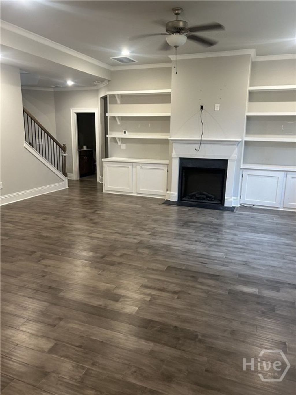 Photo of 115 Oakcrest Drive W, Savannah, GA 31419 (MLS # SA359774)