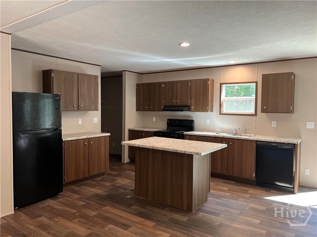 Photo of 731 Pearwood Rd. Rd, Royston, GA 30662 (MLS # CL352276)