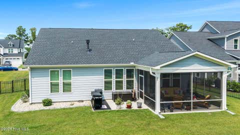 Tiny photo for 302 Sailor Sky Way, Hampstead, NC 28443 (MLS # 100592184)