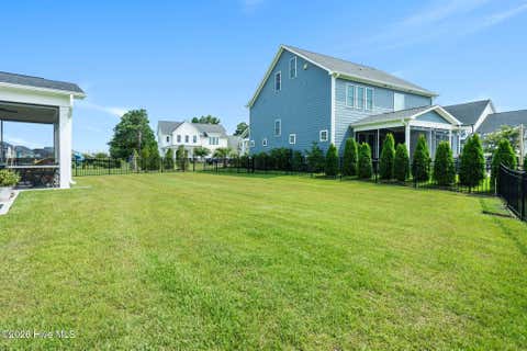 Tiny photo for 302 Sailor Sky Way, Hampstead, NC 28443 (MLS # 100592184)