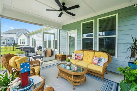 Tiny photo for 302 Sailor Sky Way, Hampstead, NC 28443 (MLS # 100592184)