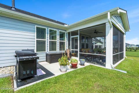 Tiny photo for 302 Sailor Sky Way, Hampstead, NC 28443 (MLS # 100592184)