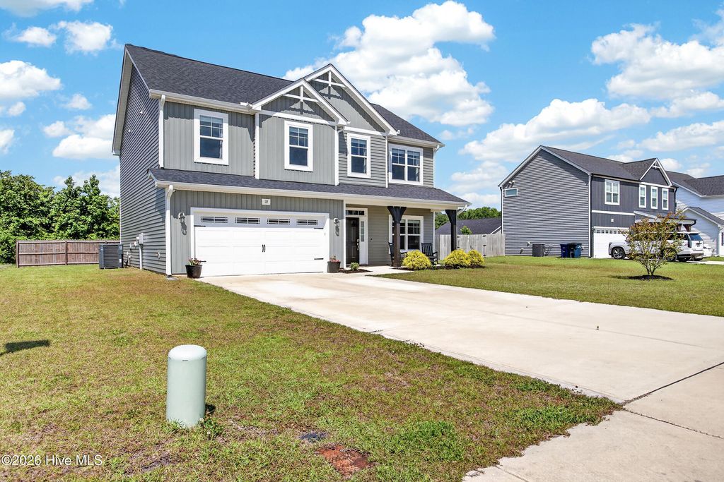 Photo of 119 Fox Cove Crossing, Jacksonville, NC 28546 (MLS # 100572167)