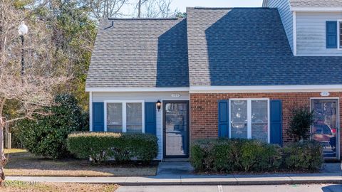 Townhouse For Sale - 120 Crystal Pines Court<br/> Beaufort, NC 28516