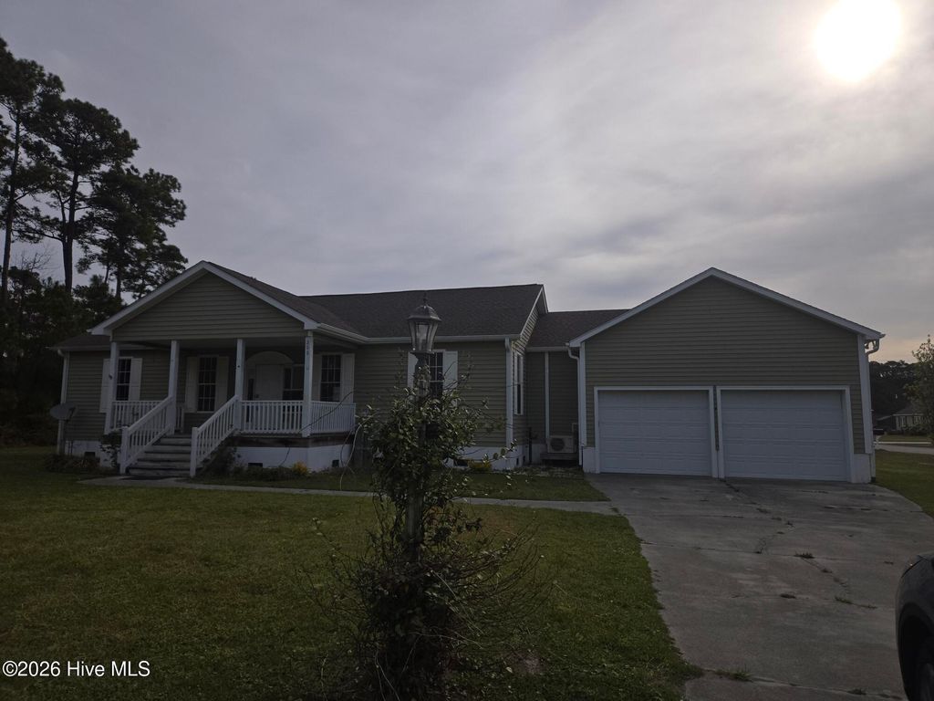 Photo of 200 Thompson Field Circle, Gloucester, NC 28528 (MLS # 100566101)