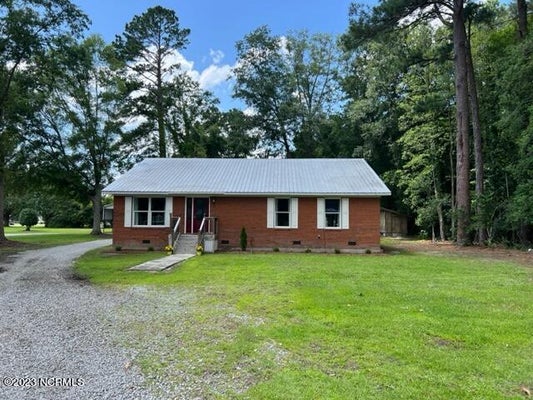 210 N FIRST AVE, NEW BERN, NC 28560 - Image d9bfa9c8fc7b2db616a5fd2c5253174c/3171215589