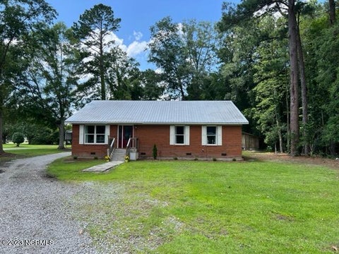Photo of 210 N First Avenue, New Bern, NC 28560 (MLS # 100611085)