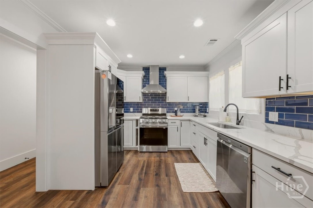 1229 E 40th Street