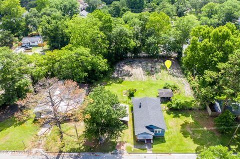 Tiny photo for 21 Clay Street, Wilmington, NC 28405 (MLS # 100558590)