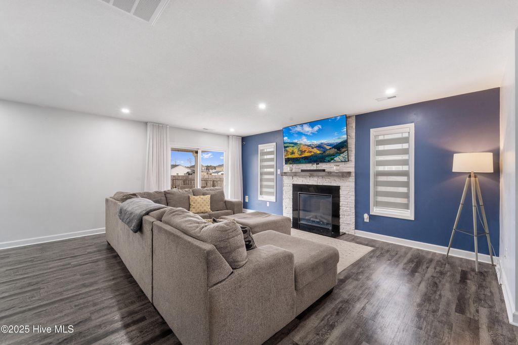 Photo of 408 Cattle Ranch Lane, Jacksonville, NC 28546 (MLS # 100544806)