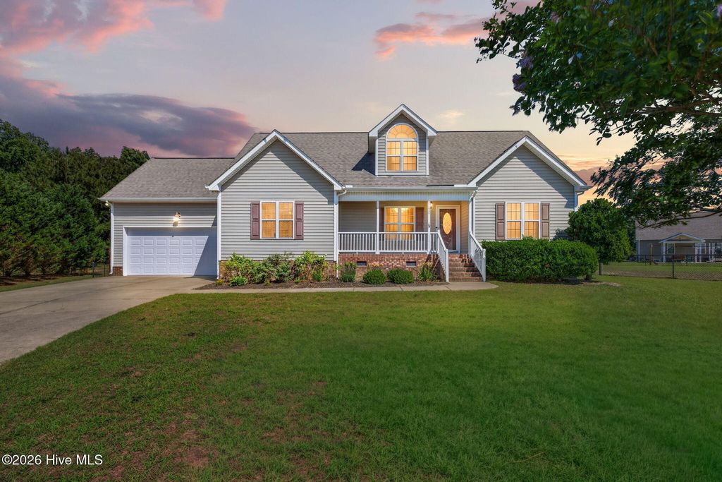 Photo of 30 Herself Circle, Princeton, NC 27569 (MLS # 100579529)