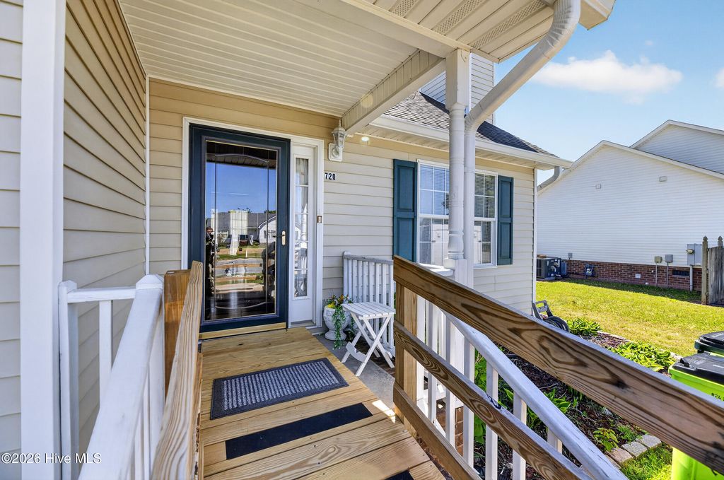 Photo of 720 E Main Street, Winterville, NC 28590 (MLS # 100564980)