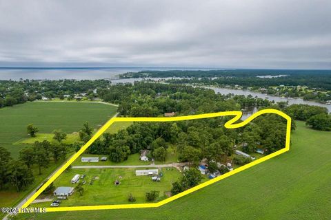 Photo of 130 Holiday Lane, Oriental, NC 28571 (MLS # 100568638)