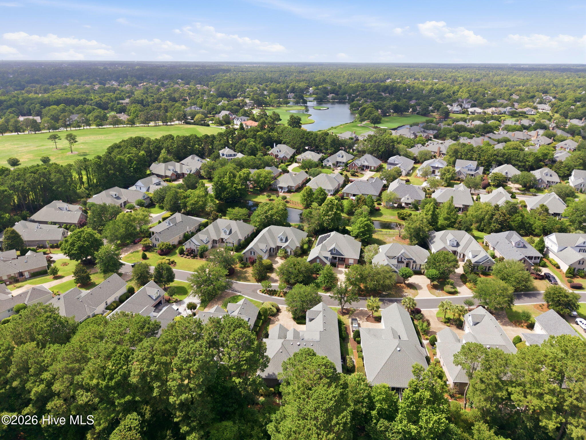 Welcome to 2118 Bay Colony Lane, an elegant 1.5-story brick veneer hom – image 52