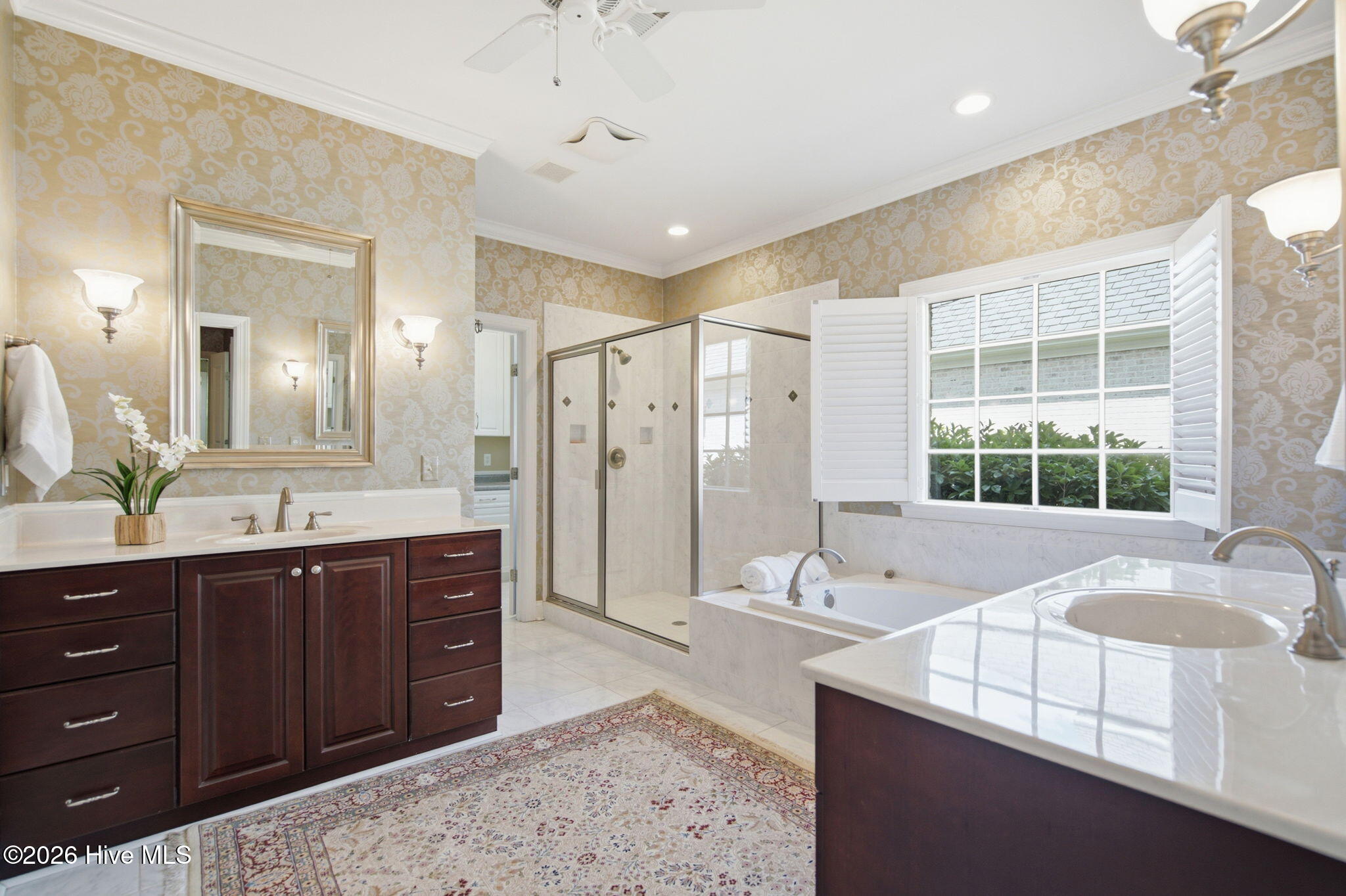 Welcome to 2118 Bay Colony Lane, an elegant 1.5-story brick veneer hom – image 24