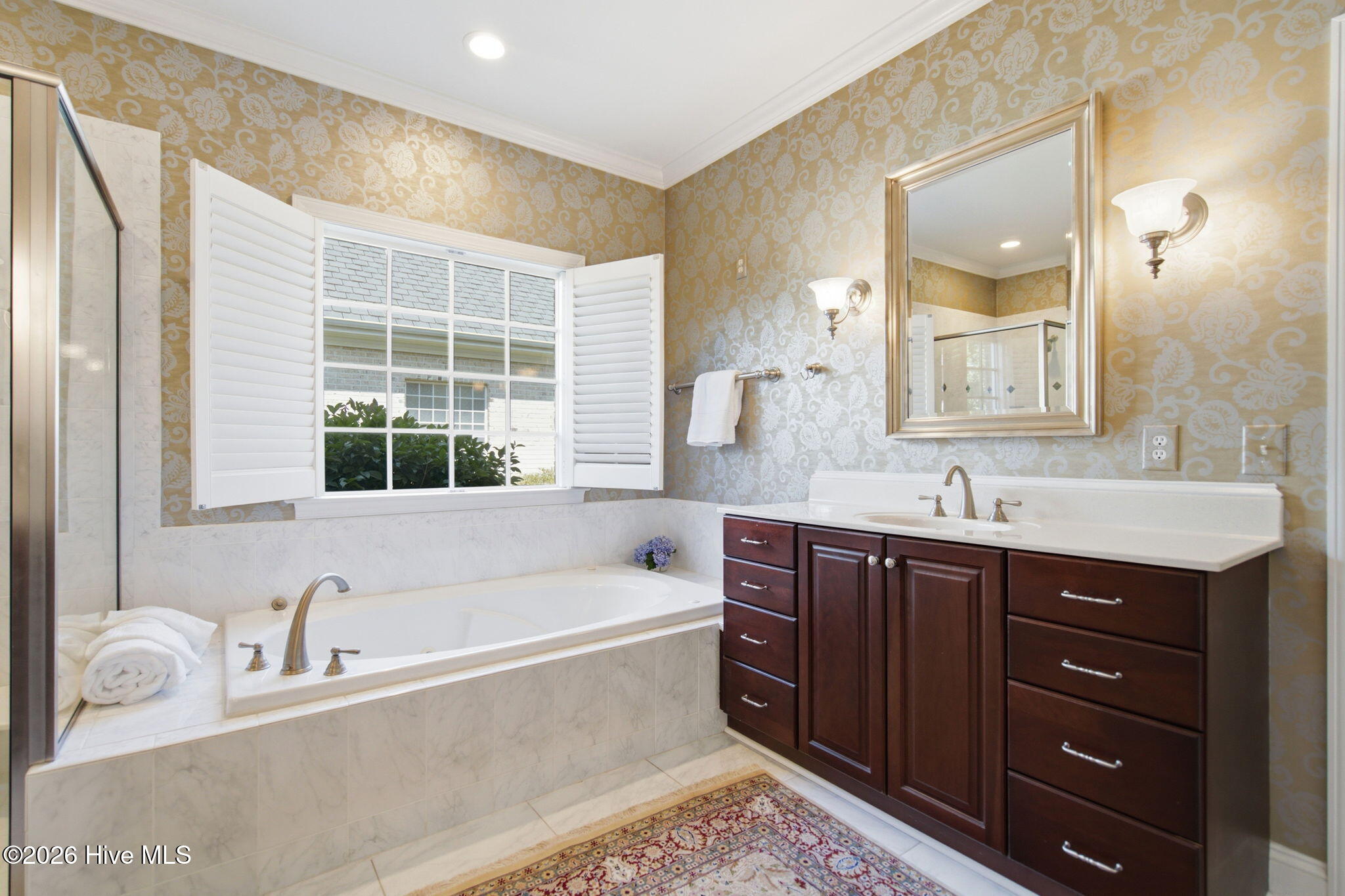 Welcome to 2118 Bay Colony Lane, an elegant 1.5-story brick veneer hom – image 25