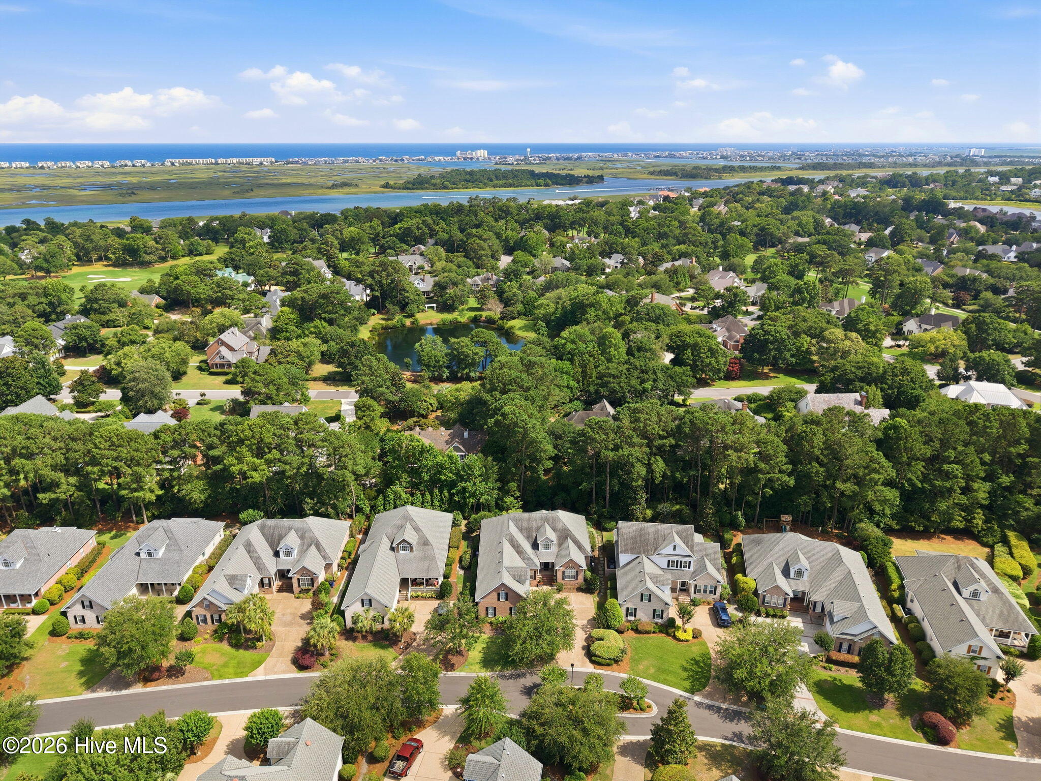 Welcome to 2118 Bay Colony Lane, an elegant 1.5-story brick veneer hom – image 54