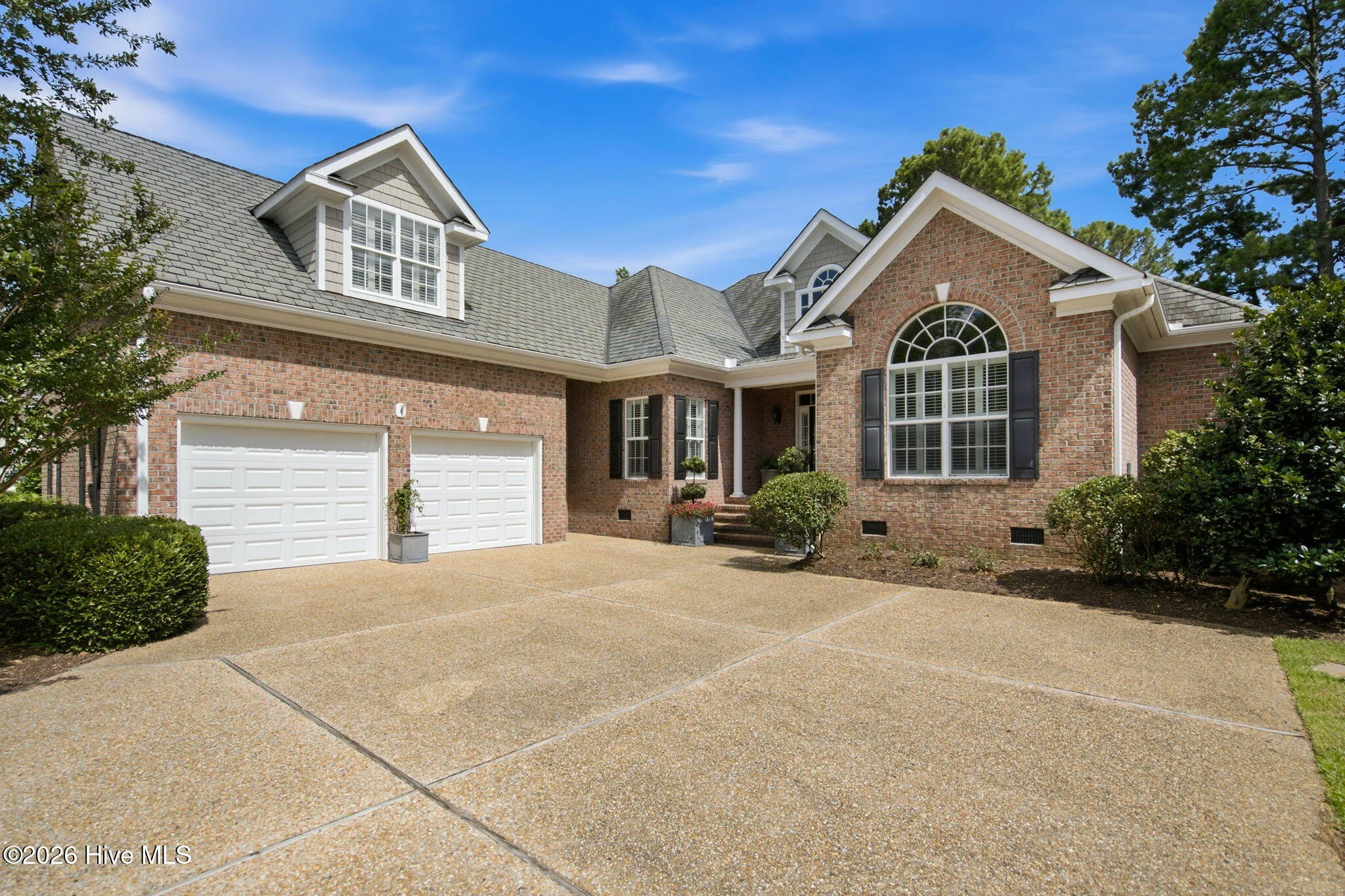 2118 Bay Colony Lane